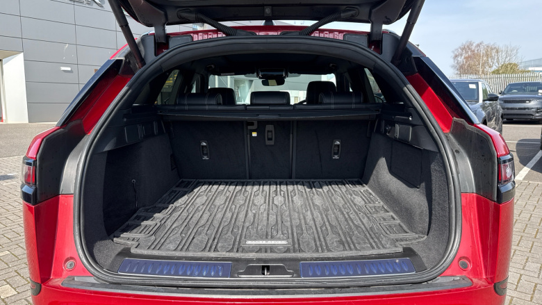 Land Rover Range Rover Velar 2.0 D200 R-Dynamic SE 5dr Auto Diesel Estate